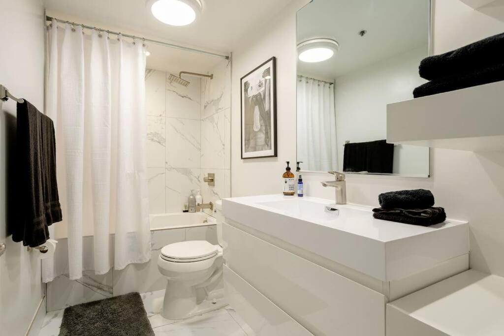 Weho 3bdm Penthouse *